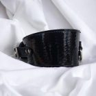 black patent leather bdsm neck cuff, 7 cm wide, patterned, handmade, viewed from the side