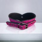 pink bőr bdsm nyakbilincs krokodilmintázattal, kézzel készítve