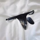 bdsm férfi lakkbőr szöges lakatolható tanga,elölről, kézzel készítettbdsm mens patent leather spiked lockable thong front handmade