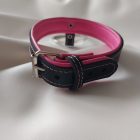 buntes-fetisch-lederhalsband-mit-grossem-ring-draufsicht-handgefertigt.jpg