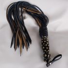 BDSM Lederpeitsche mit bemaltem Griff