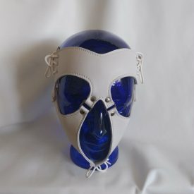 weiße leder-fetisch-kopfmaske, schnürung, handgefertigt