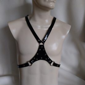 schwarzes lackleder bdsm oberkörper harness, verziert, handgefertigt