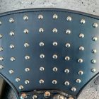 schwarze leder-BDSM-taillenfessel mit nietenverzierung, handgefertigt