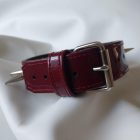 Mirror-lacquer neckcuff with spiked (burgundy)