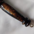 Bőr korbács - Triskelion motívummal