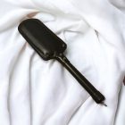 Bdsm nagy fekete bőr paskoló
