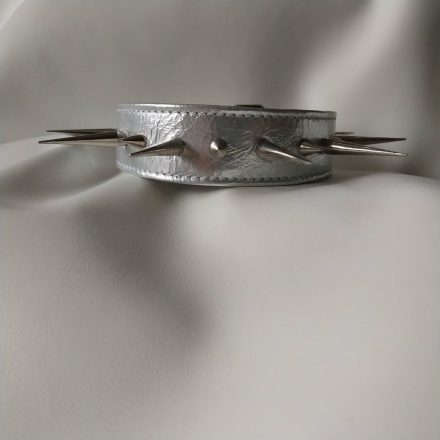 BDSM collar with spiked decorations (silver)