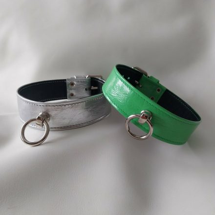 buntes lederhalsband, geknitterte oberfläche, handgefertigt